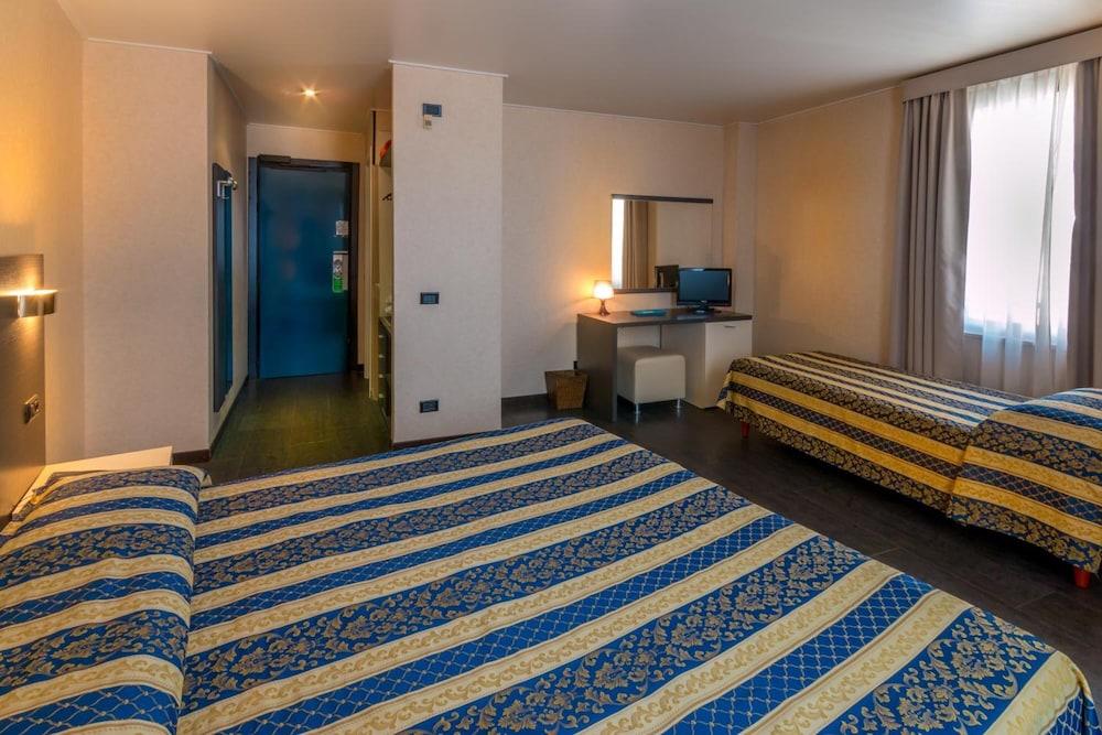 Alfred Hotels Monaco - Ex Forum - Hotel Renove Бюсолей Екстериор снимка